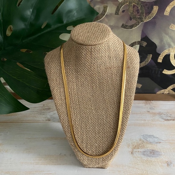Napier Jewelry - VINTAGE 1980s NAPIER GOLD 24” HERRINGBONE NECKLACE